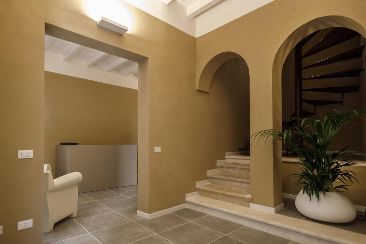 Palazzo Mancina Hotell Trapani Exteriör bild