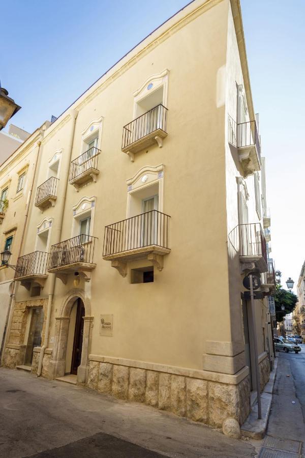Palazzo Mancina Hotell Trapani Exteriör bild