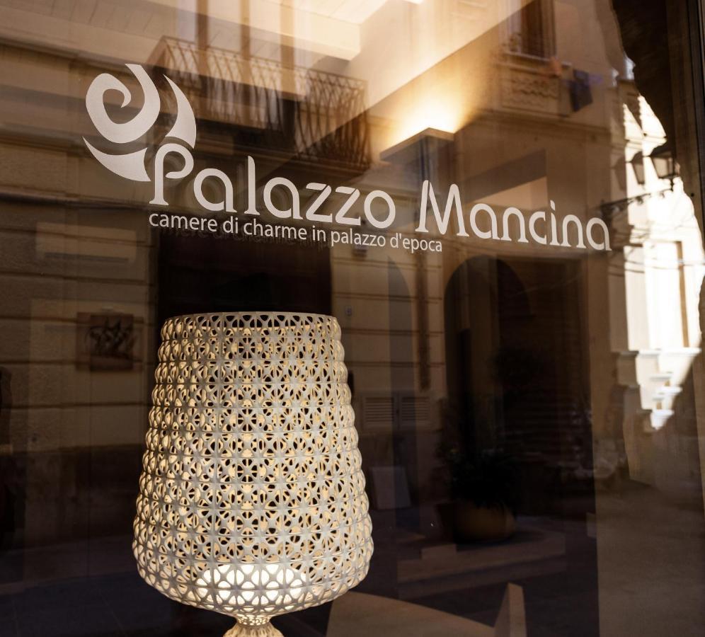 Palazzo Mancina Hotell Trapani Exteriör bild