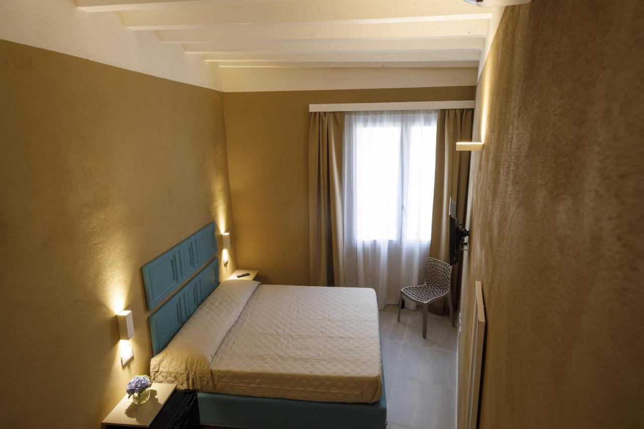 Palazzo Mancina Hotell Trapani Exteriör bild