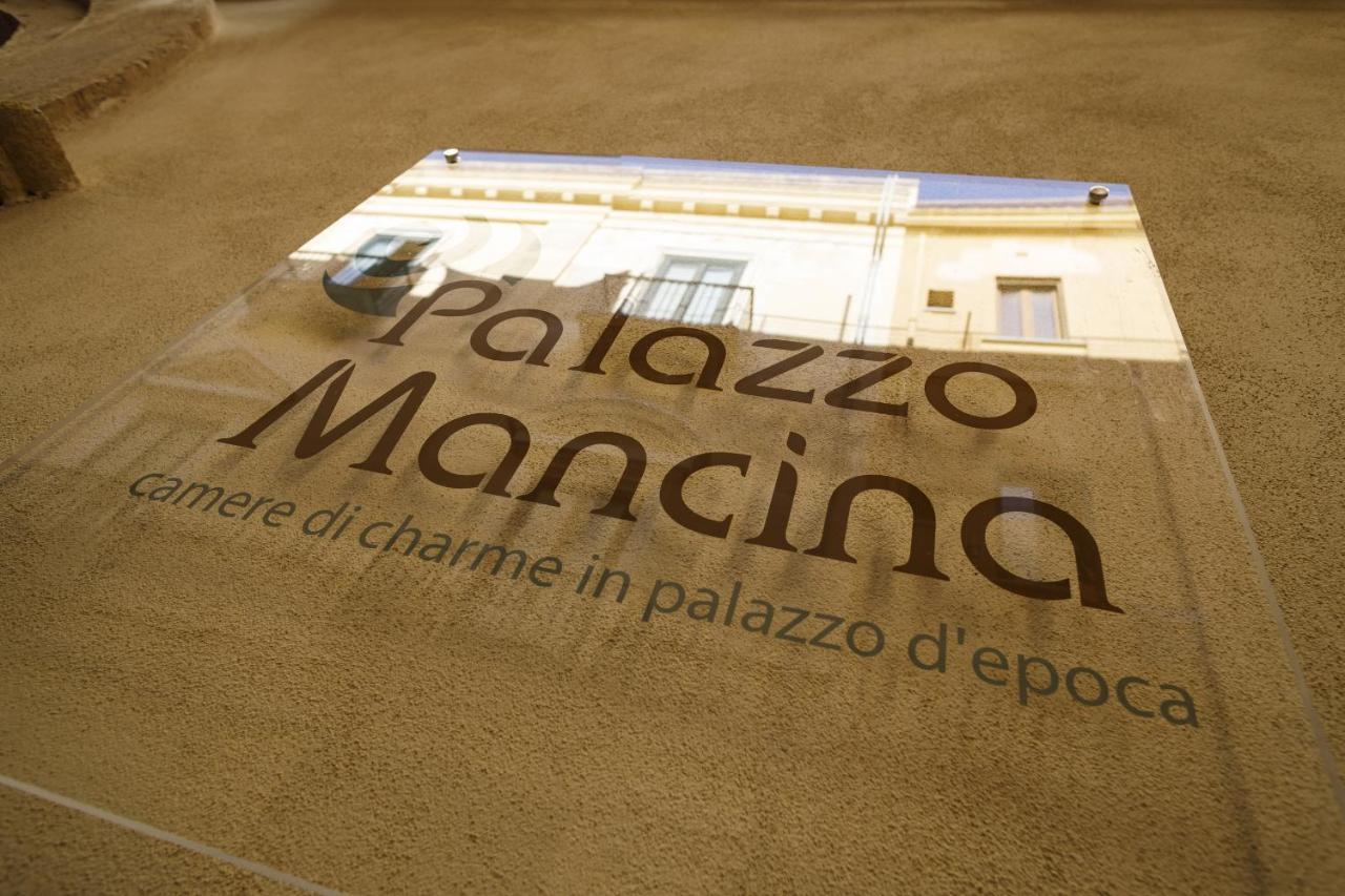 Palazzo Mancina Hotell Trapani Exteriör bild